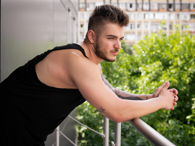 AshtonBond - Live porn &amp; sex cam - 6781863