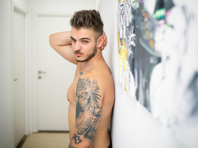 AshtonBond - Live porn &amp; sex cam - 6781898