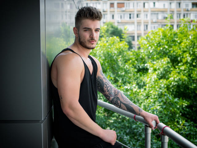 AshtonBond - сексуальная веб-камера в реальном времени - 6781903