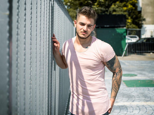 AshtonBond - сексуальная веб-камера в реальном времени - 6781908