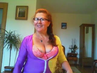 JuicyXSandra - Chat cam nude with this hairy genital area Hard mature 