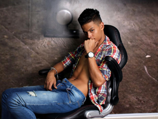 Mathewmilarc - Sexe cam en vivo - 6803818