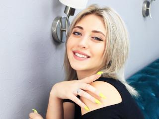 BlueMary - online chat exciting with a platinum hair XXx young lady 