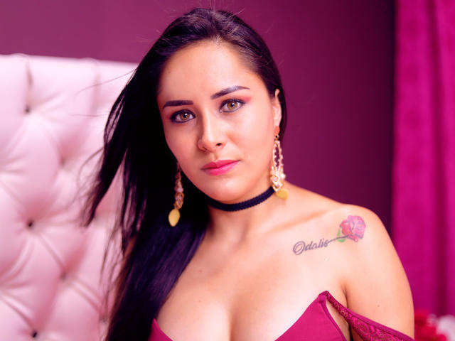 ConejitaLinda - Chat sexy with a latin american Hot girl 