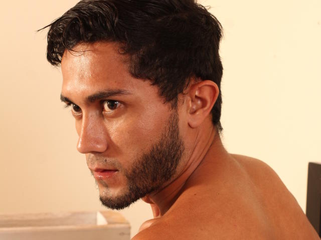 CalvinBeasley - Sexe cam en vivo - 6833799