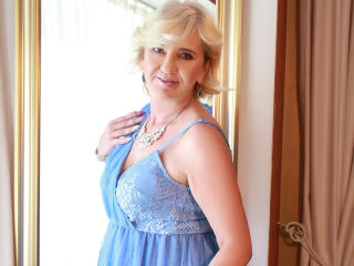 ExperiencedAlana - Live exciting with a fair hair Exciting lady over 35 