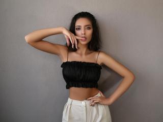 RosaBella - Chat cam hot with a black hair Sex girl 