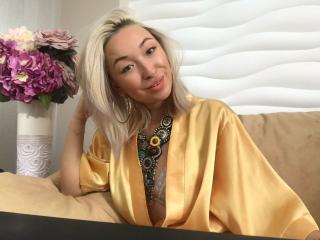 KinaShyGirl - chat online x with this golden hair Nude 18+ teen woman 