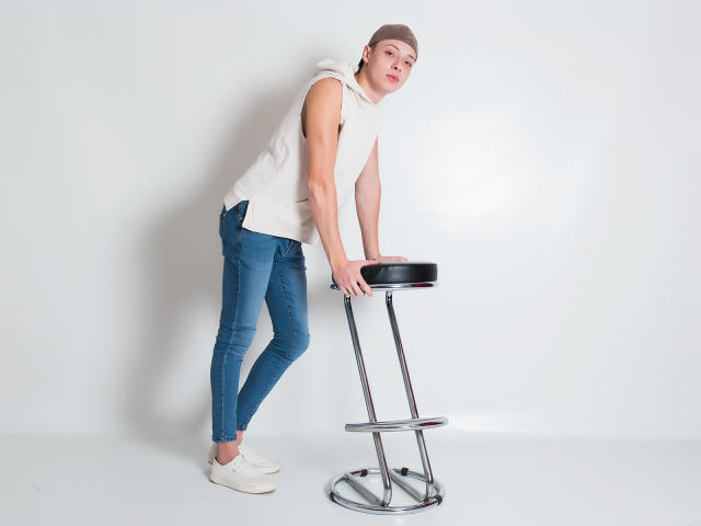 MikeDecker - פורנו בשידור חי ומצלמת סקס - 6873409