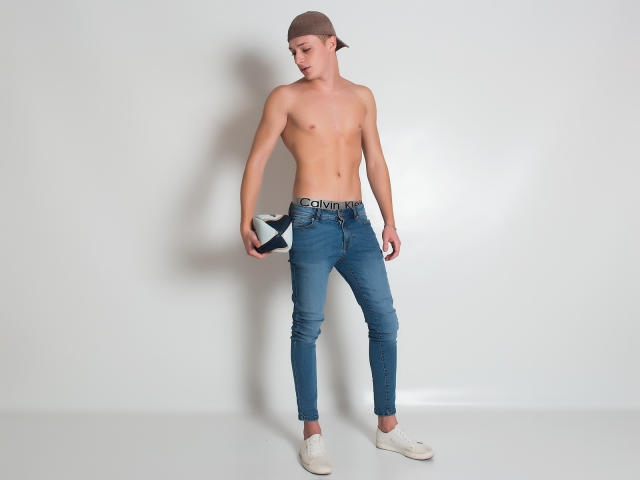 MikeDecker - Sexe cam en vivo - 6873439