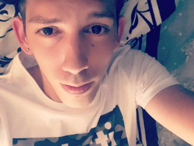 SkinnyHard - Live porn &amp; sex cam - 6885319