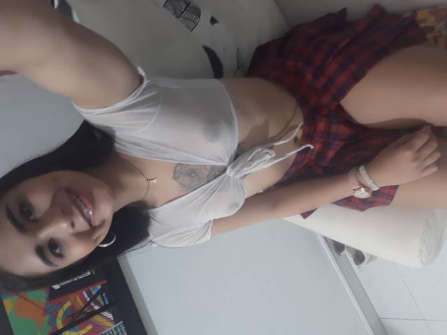 CristalHugetss - Sexe cam en vivo - 6906853