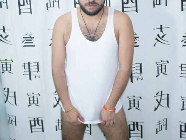 AaronSantinix - Porno na żywo i seks kamera - 6907663