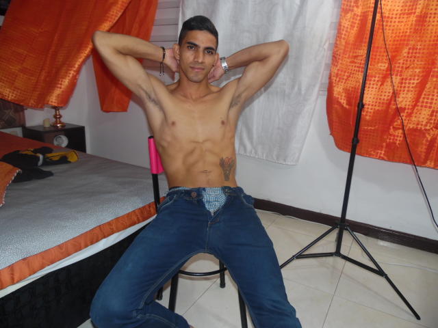 RobertFetiche - Live porn &amp; sex cam - 6918438