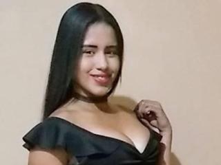 FannieRight - Webcam live sex with a Exciting college hottie 