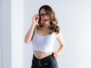 MeganLee - Chat cam hot avec cette Sublime demoiselle française très sexy anatomie idéale sur Xlove 
