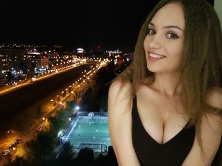 HaleySweet69 - Webcam live sexe avec cette Ravissante camgirl french en chaleur rasée sur la plateforme X Love Cam 