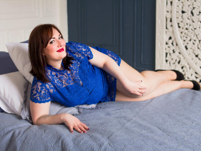 CorneeMilf - сексуальная веб-камера в реальном времени - 6957249