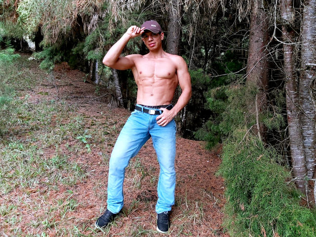 MikeHask - сексуальная веб-камера в реальном времени - 6971309