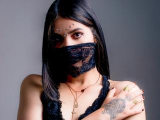 ValerieGrace - Spectacle porn avec cette Femme d’Amérique latine sur la plateforme Xlove 