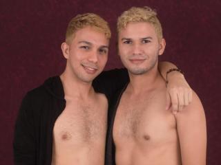 SamAndTim - Live chat sexy avec un Couple Gay d'amérique du sud sur le service Xlovecam 