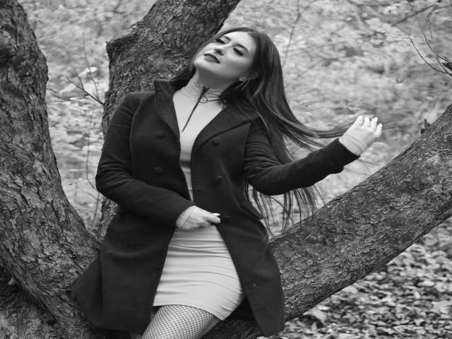 AdelineeLove - Sexe cam en vivo - 7012599