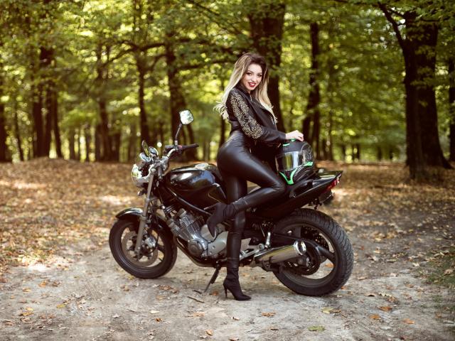 CurtysEstherr - Live sexe cam - 7021880