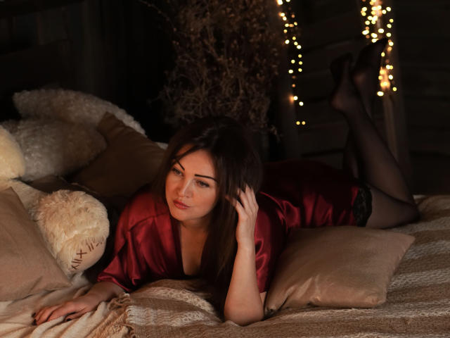 CaringPetra - сексуальная веб-камера в реальном времени - 7024367