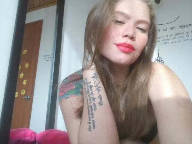 VeronicaXHot - Camera khiêu dâm &amp; quyến rũ trực tiếp - 7026449