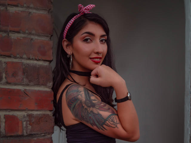 ShanonJones - Live sex cam - 7028909