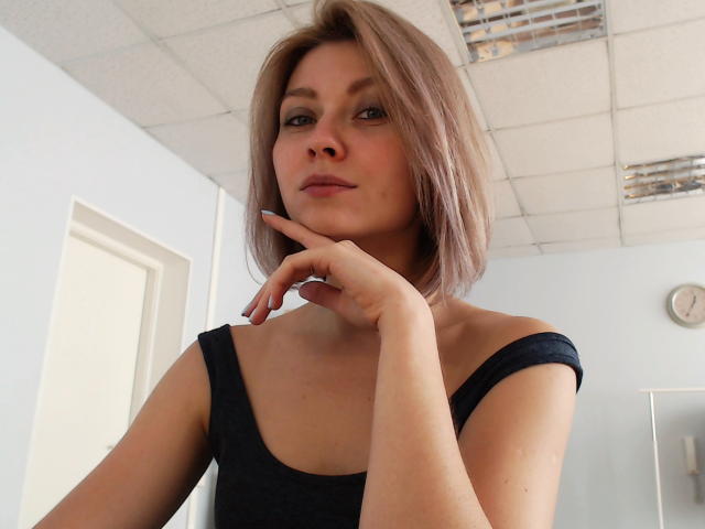 RussianSeductress - Live sex cam - 7031686