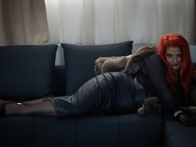 FeetSeductress - Show live nude with a shaved pubis Fetish 