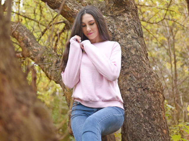 JullyeAnais - сексуальная веб-камера в реальном времени - 7038350