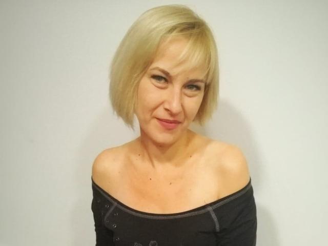 MarinaSexy69 - Live porn with this thin constitution Hard mom 