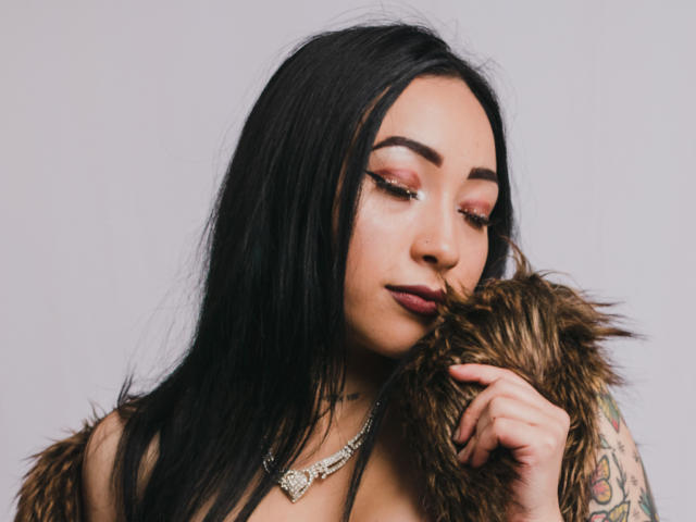 PamelaEvannson - Live cam porn with this latin american Sex college hottie 