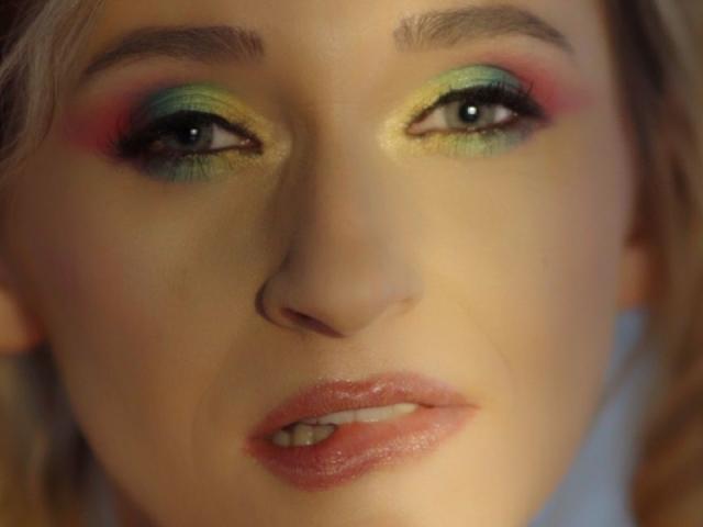 MedeeaMoore - Live sex cam - 7078034