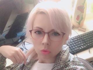 KrissxLove - Video chat exciting with this platinum hair Sexy teen 18+ 