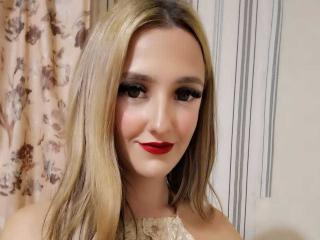 Alienannushka - Live hot with this White Porn babe 