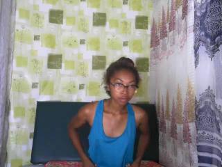 KuttyLove - Show live x with a Nude 18+ teen woman 