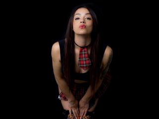 MartinaRosses - Live chat exciting with a latin Sex 18+ teen woman 