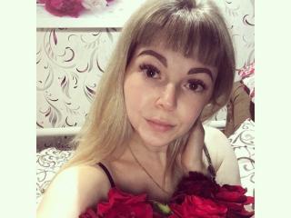 MillionaW - Webcam live sex with a fit physique Hot 18+ teen woman 