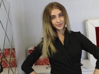 MickieX - online chat hard with a slim Sexy 18+ teen woman 