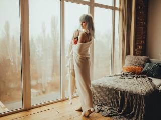 EmmaMilk - Video chat exciting with this being from Europe X young and sexy lady 