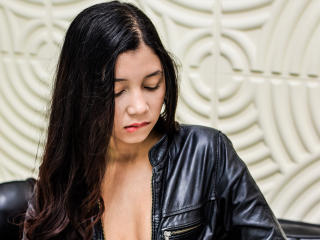 CorinneCandy - Chat hot with this shaved sexual organ Sexy young and sexy lady 