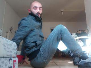 Paolooff - Webcam live excitant avec un Gay arabe sur Xlove 