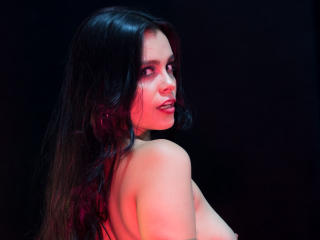 OrianaBlake - Chat cam intime avec une Superbe jeune beauté rasée sur la plateforme Xlovecam.com 
