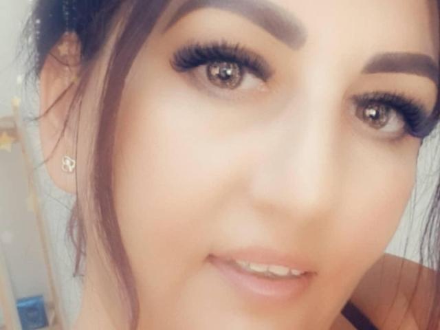 KarenCougar - Chat live x avec une Chaudasse avec des cheveux roux  