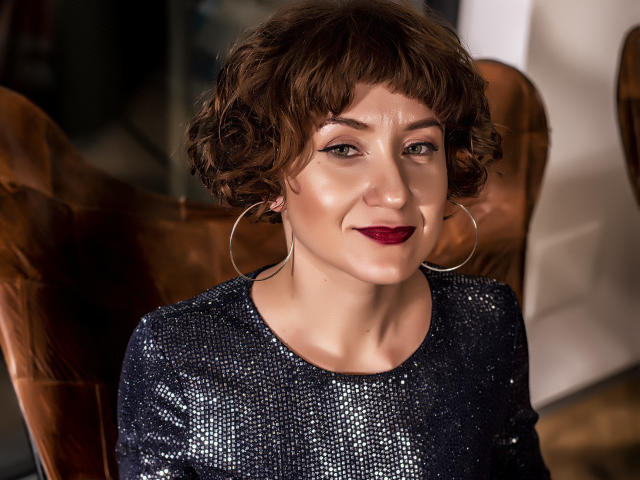 GingerBarr - Show live xXx with this standard titty Hot lady 