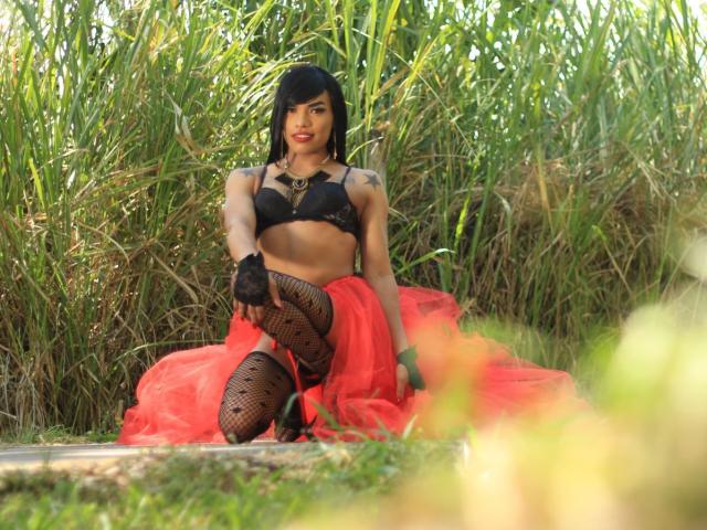 FloraBellaTs - Camera khiêu dâm &amp; quyến rũ trực tiếp - 7579164