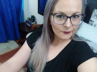 EmilianaZains - Live Sex Cam - 7585760